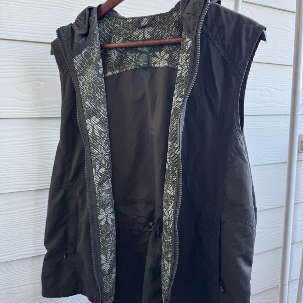 Eddie Bauer Women’s Vest - Picture 10 of 12